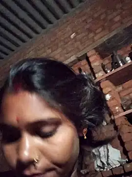 Katrina kaif143 online show from October 18, 2025, 3:47 pm