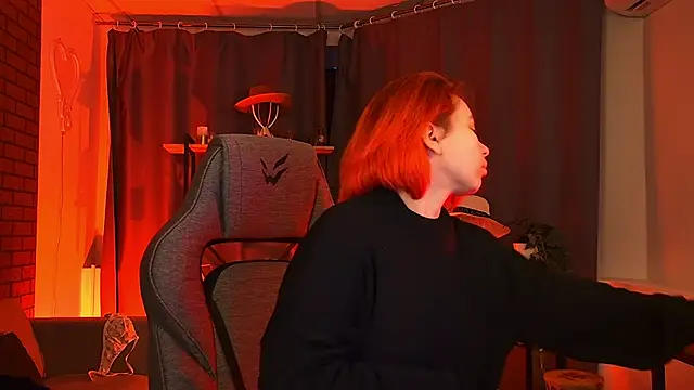 MarcelineChi online show from February 24, 2026, 4:57 am