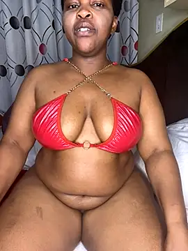 CynnxxxBarb online show from October 29, 2025, 8:30 pm