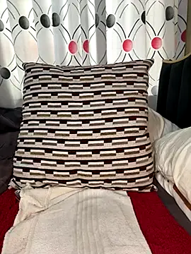 CynnxxxBarb online show from November 12, 2025, 5:55 am