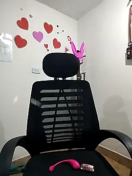 Valentina Squirt- online show from October 8, 2025, 9:33 am