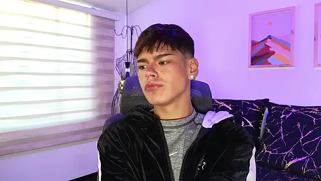 kevienmiet online show from October 6, 2025, 11:11 am