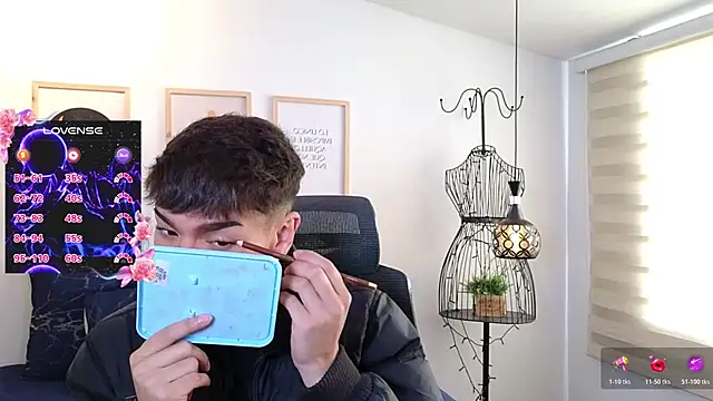 kevienmiet online show from October 23, 2025, 11:53 am