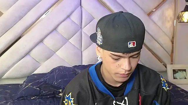 kevienmiet online show from November 13, 2025, 11:47 am