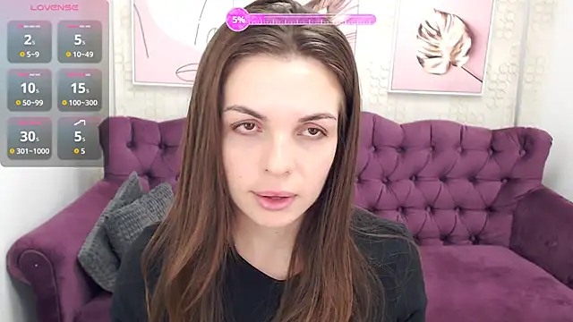 Sophiia Starr online show from October 3, 2025, 6:26 am