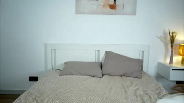 ArianaArtus online show from October 11, 2025, 8:48 am