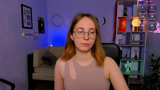 Snapshot of lina_fox12 chatting on March 21, 2026, 10:42 am lina fox12 online show from March 21, 2026, 10:42 am