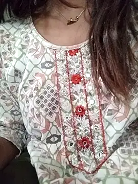 Snapshot of PEEHU-50 chatting on May 4, 2026, 1:20 am PEEHU-50 online show from May 4, 2026, 1:20 am