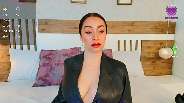 LucianaWainN online show from February 25, 2026, 1:00 pm