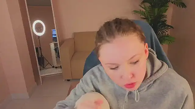 Snapshot of SirenaBlessing chatting on December 21, 2025, 9:11 am SirenaBlessing online show from December 21, 2025, 9:11 am