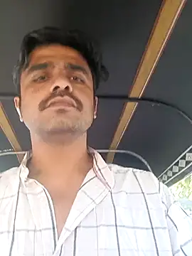 puneriboy32 online show from November 13, 2025, 10:52 am