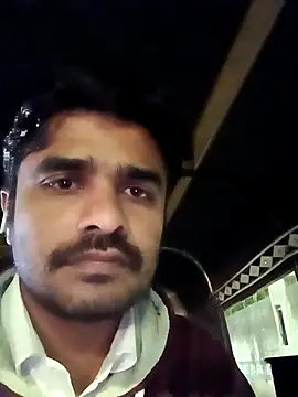 puneriboy32 online show from November 19, 2025, 3:12 pm