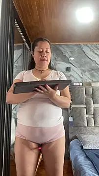 Marianasmitt online show from October 18, 2025, 11:45 am