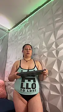 Marianasmitt online show from November 2, 2025, 11:37 am