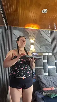 Marianasmitt online show from October 19, 2025, 11:46 am