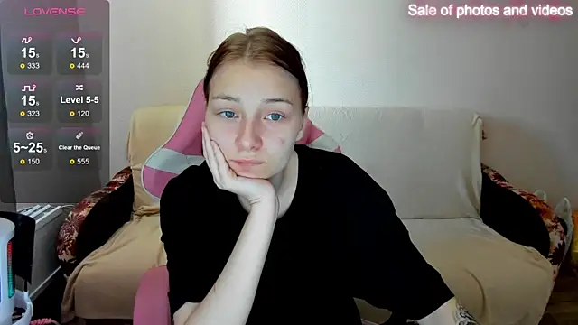 Snapshot of Ahu_room chatting on September 30, 2025, 7:36 am Ahu room online show from September 30, 2025, 7:36 am
