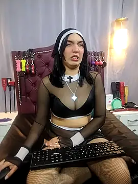 Sophie-dbs online show from February 7, 2026, 9:34 pm