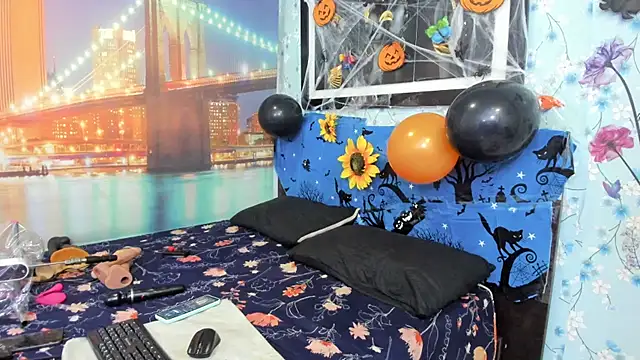 TashaMendoza1 online show from November 1, 2025, 8:14 pm