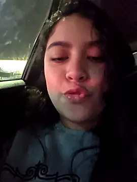 Khloekiss online show from October 21, 2025, 12:43 am