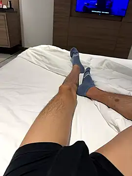 Snapshot of HenryLee1983-cums chatting on January 9, 2026, 5:09 pm HenryLee1983-cums online show from January 9, 2026, 5:09 pm