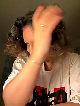 Snapshot of Luisaa_rosee chatting on October 30, 2025, 1:37 am Luisaa rosee online show from October 30, 2025, 1:37 am