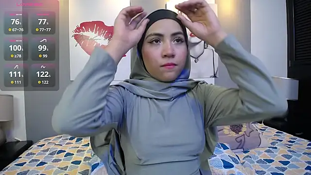 Neesha   online show from October 28, 2025, 8:08 pm