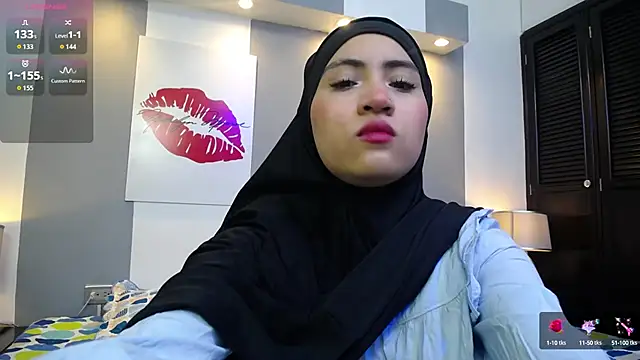 Neesha   online show from October 16, 2025, 8:17 pm