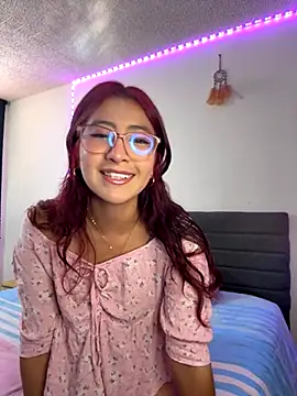 saramooon online show from November 27, 2025, 1:11 pm