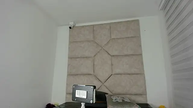 Scaarlett 22  online show from November 3, 2025, 12:49 am