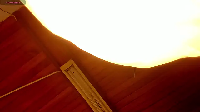 VenusCooper online show from January 11, 2026, 12:12 pm