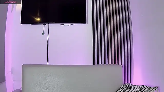 Snapshot of venedic_bull chatting on November 6, 2025, 4:27 am venedic bull online show from November 6, 2025, 4:27 am