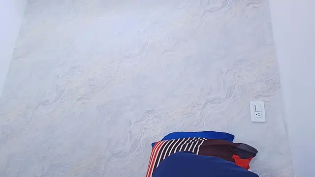 ashly mr online show from November 6, 2025, 11:58 am