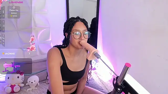 KhalifaDreamss online show from October 1, 2025, 1:48 pm