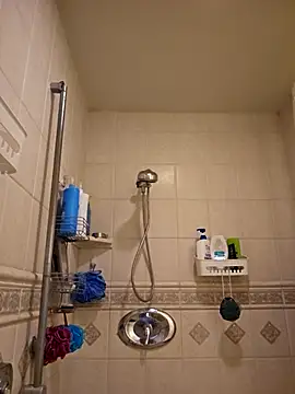 Roddog18 online show from October 22, 2025, 5:07 am