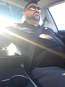 Roddog18 online show from November 25, 2025, 4:18 pm