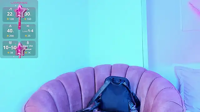 Nikolbrice online show from November 29, 2025, 7:03 pm