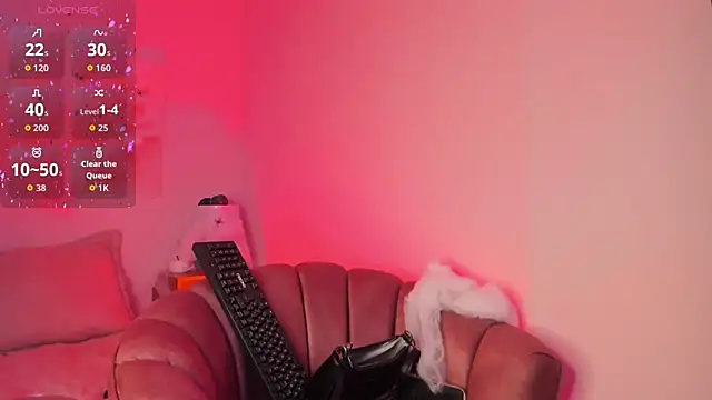 Nikolbrice online show from October 20, 2025, 7:03 pm