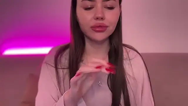 AlmaryKim online show from February 6, 2026, 7:21 pm