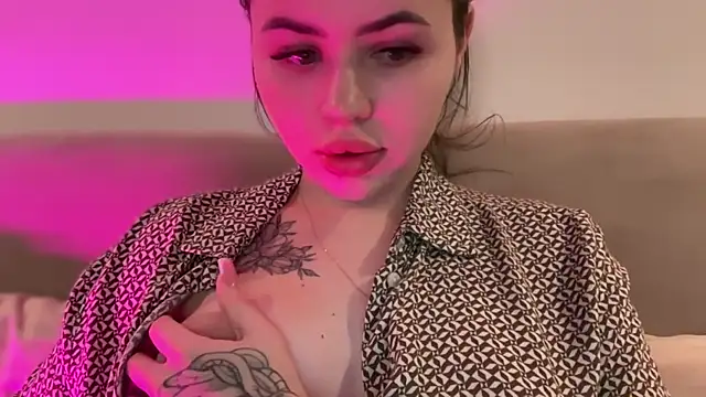 Snapshot of AlmaryKim chatting on October 29, 2025, 9:03 pm AlmaryKim online show from October 29, 2025, 9:03 pm