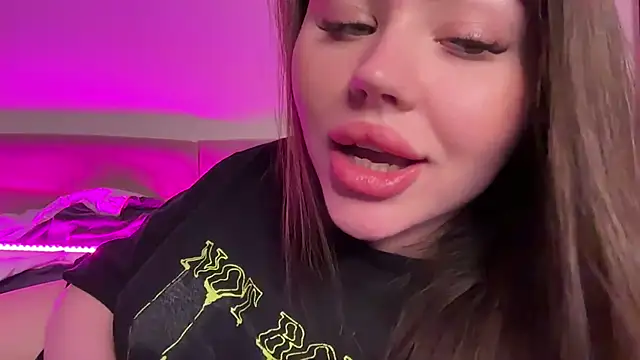 Snapshot of AlmaryKim chatting on November 18, 2025, 9:07 pm AlmaryKim online show from November 18, 2025, 9:07 pm