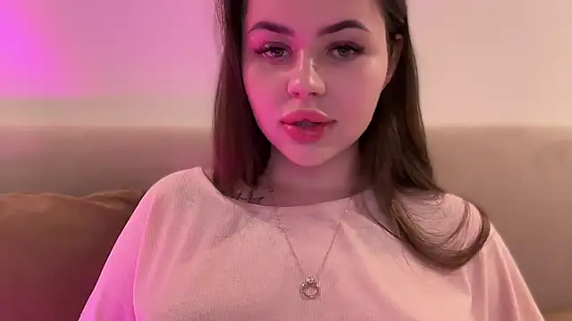 Snapshot of AlmaryKim chatting on November 6, 2025, 9:30 pm AlmaryKim online show from November 6, 2025, 9:30 pm