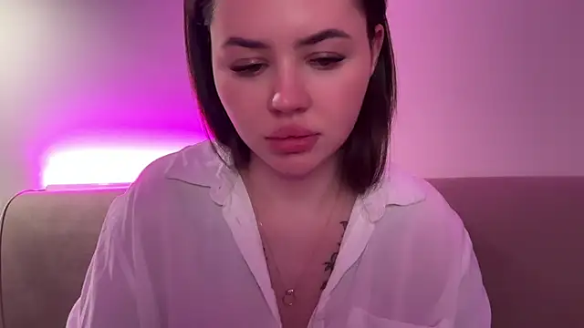 AlmaryKim online show from February 28, 2026, 7:13 pm