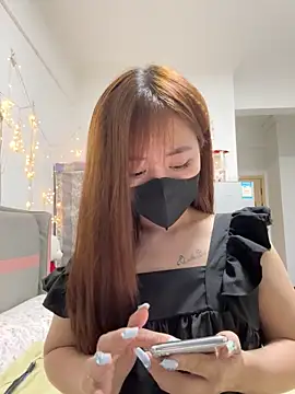 jun-xinh09 online show from October 6, 2025, 10:49 am