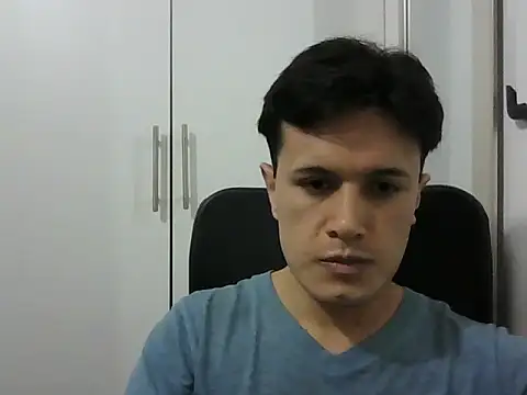 robinxda21 online show from September 30, 2025, 3:34 am
