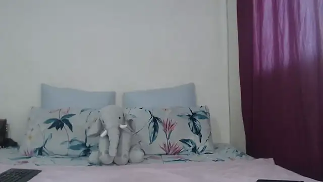 PIXIEBITCHXXX26 online show from March 9, 2026, 10:52 am