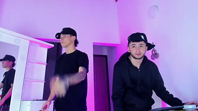 daddys insanee online show from October 25, 2025, 5:39 am