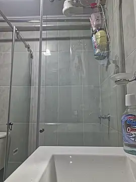 Snapshot of annyaparis chatting on January 8, 2026, 12:38 am annyaparis online show from January 8, 2026, 12:38 am