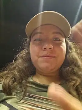 Snapshot of annyaparis chatting on January 31, 2026, 10:52 pm annyaparis online show from January 31, 2026, 10:52 pm