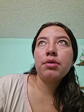 annyaparis online show from October 20, 2025, 4:18 pm