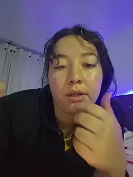 Snapshot of annyaparis chatting on January 14, 2026, 12:25 am annyaparis online show from January 14, 2026, 12:25 am